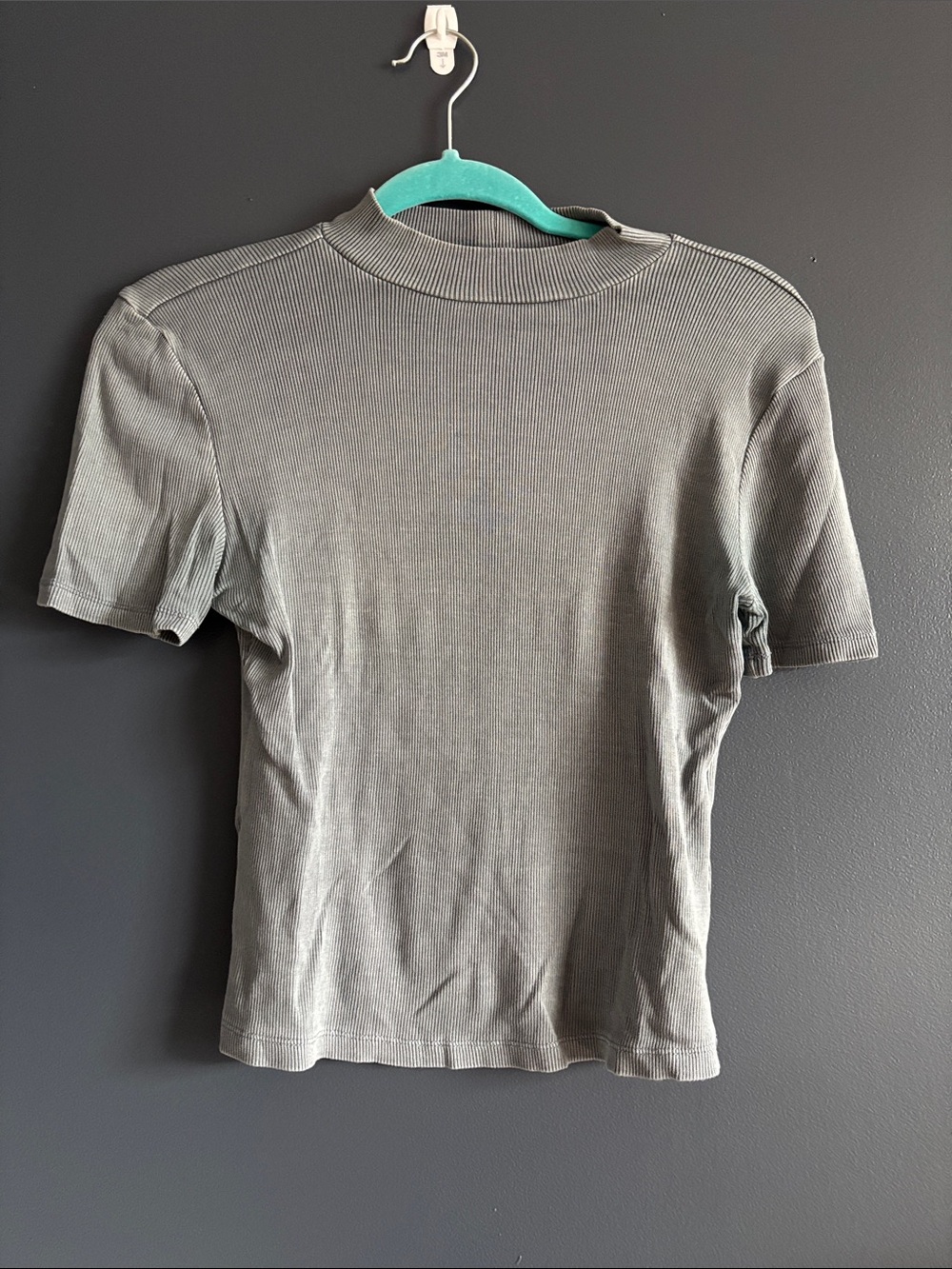 Anthropologie Short-Sleeve Ribbed Mock Neck Tee in Blue Grey